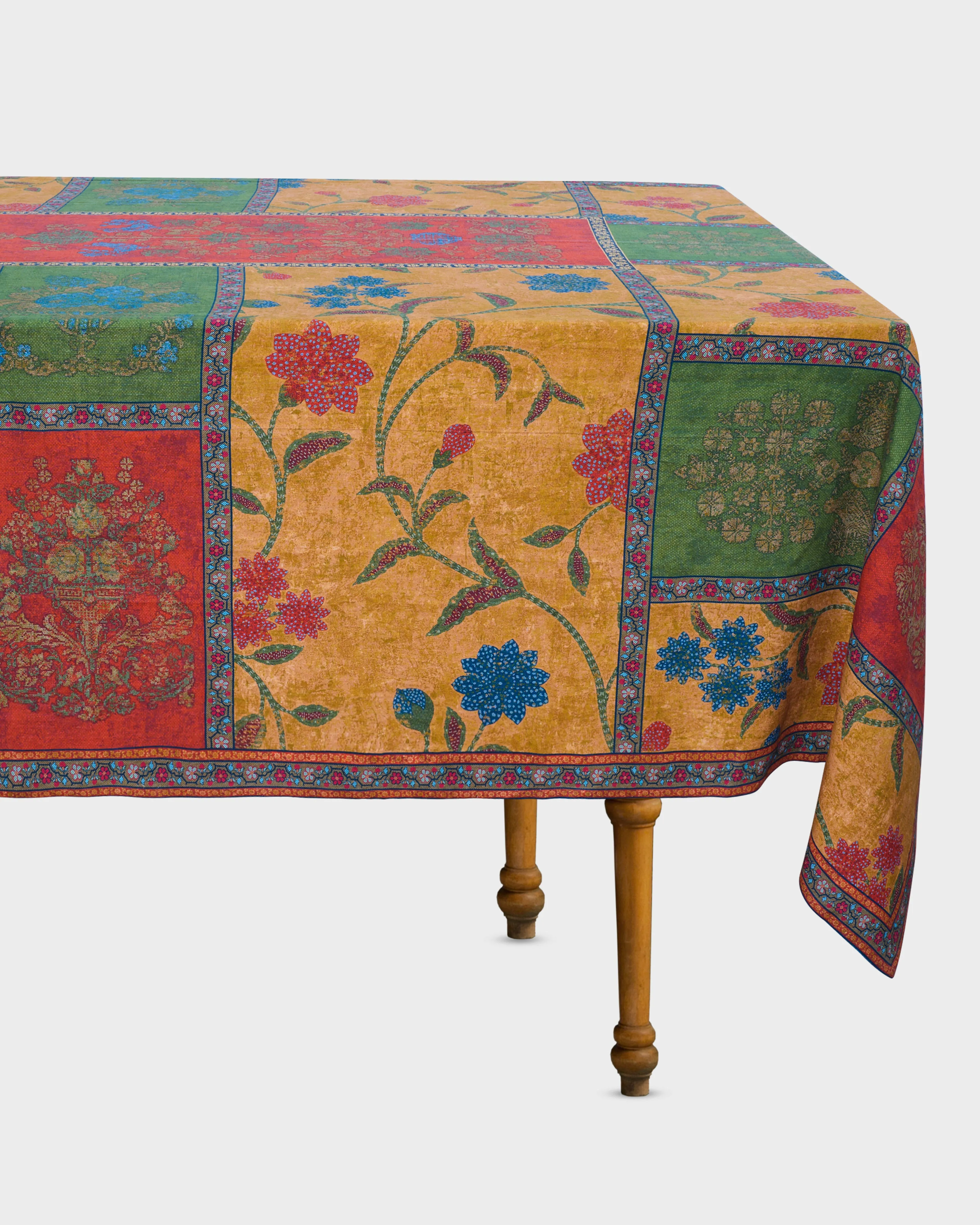 D'Ascoli Carpathia Tablecloth, Round