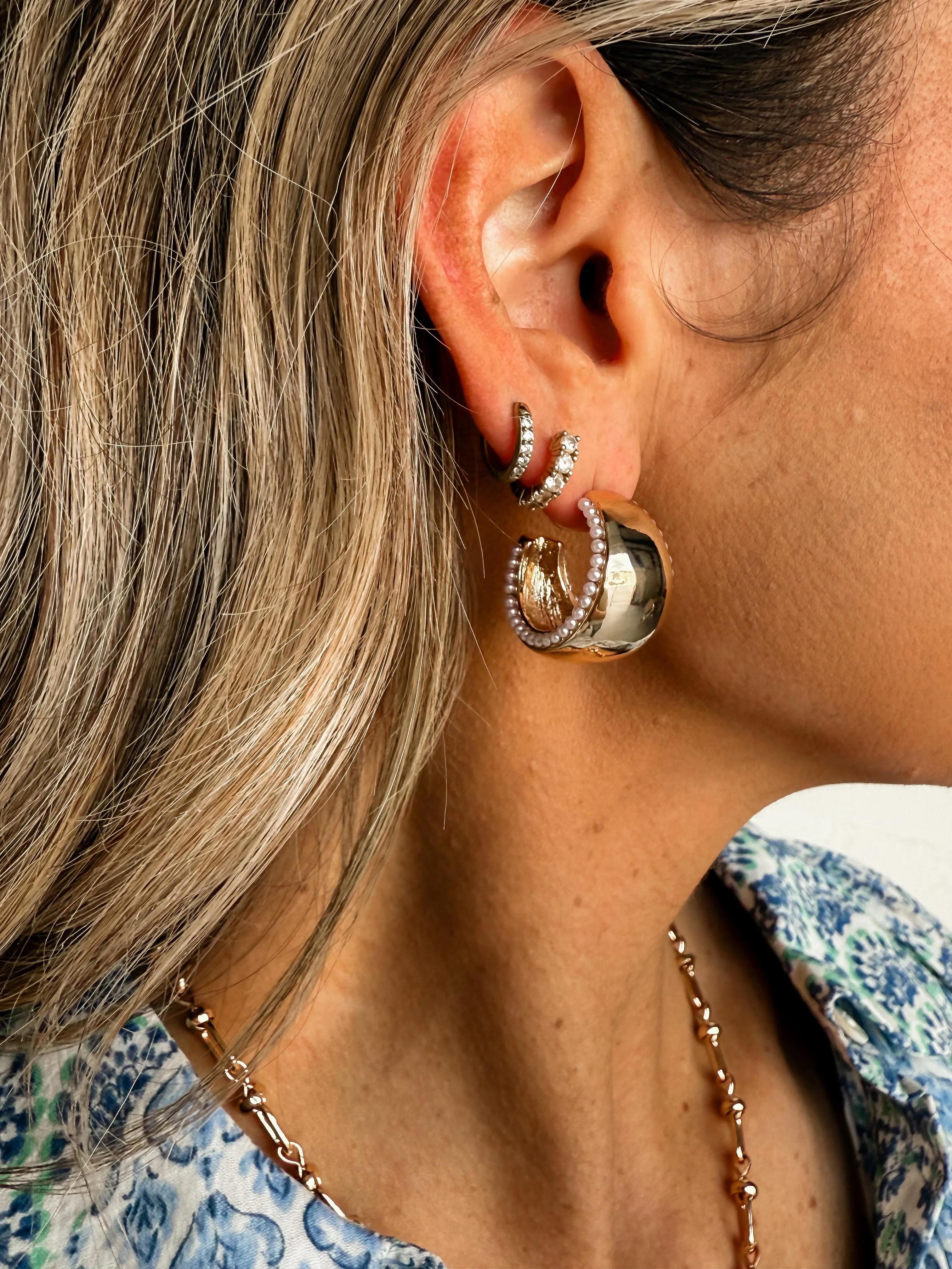 Elegant Appeal Hoop Earrings