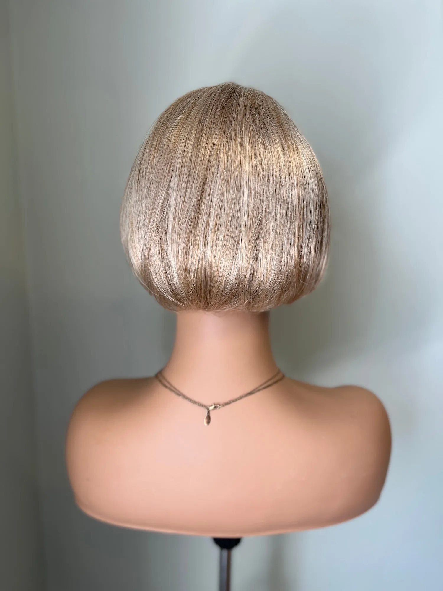 Preloved, Ellen Wille, Attract wig | Synthetic fibre | Wheat Mist | Average cap | 10" length